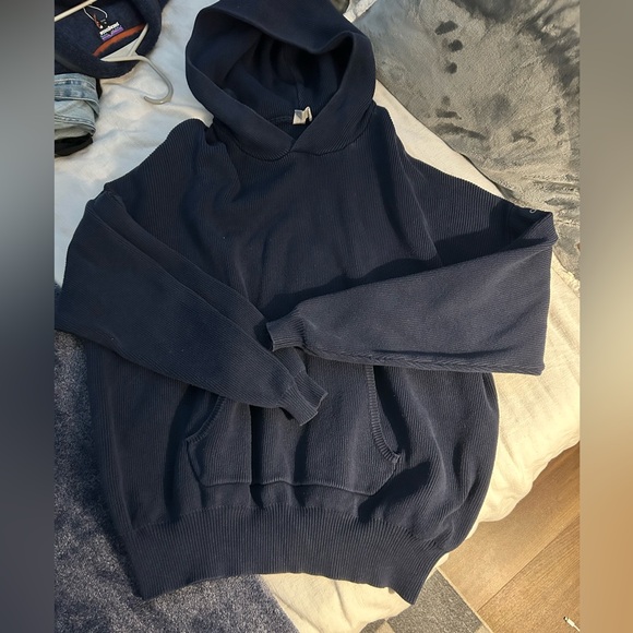 Alo Scholar Hooded Sweater - Picture 1 of 4